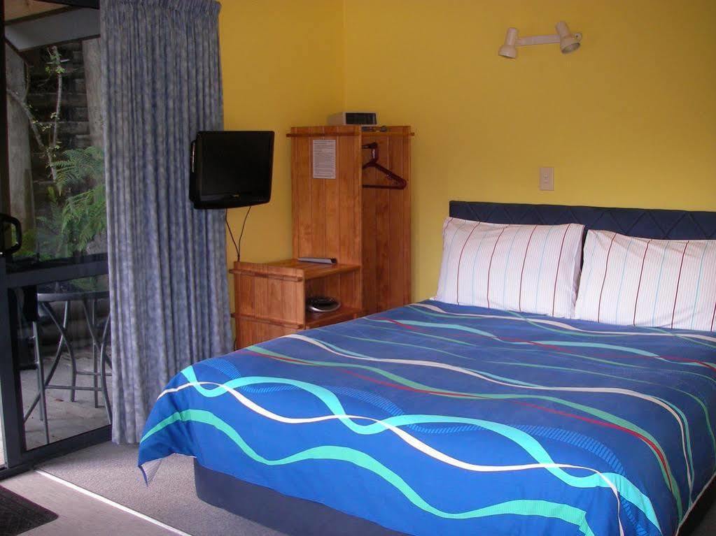 Bay Cabinz Motel Paihia Bagian luar foto